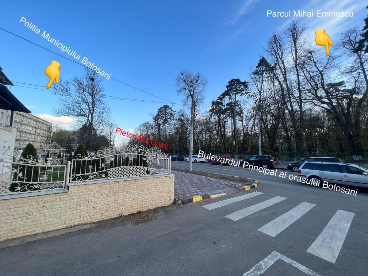 Apartament De Lux Zona 0 Botosani 2 Camere ภายนอก รูปภาพ